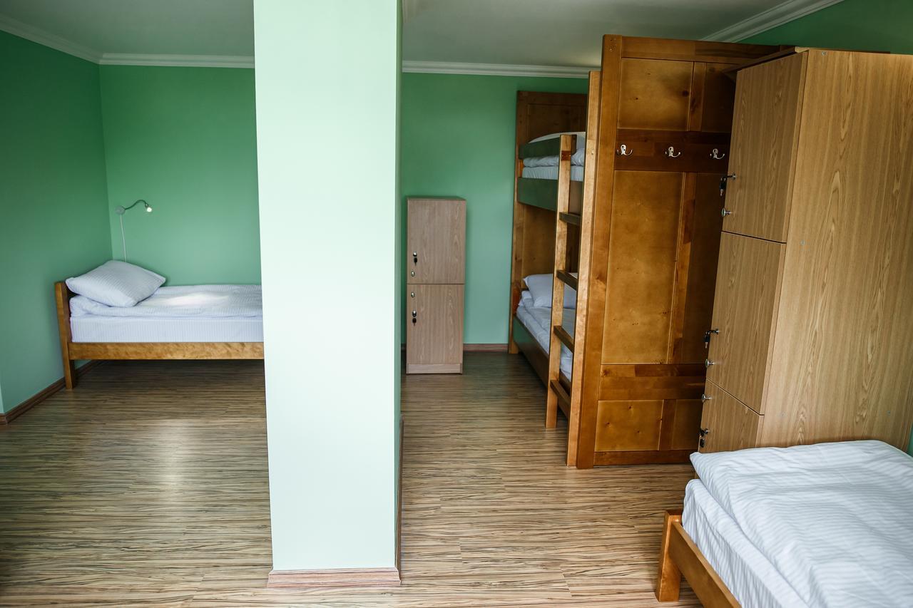 Sweet Home Hostel / Guest House Csernyivci Kültér fotó