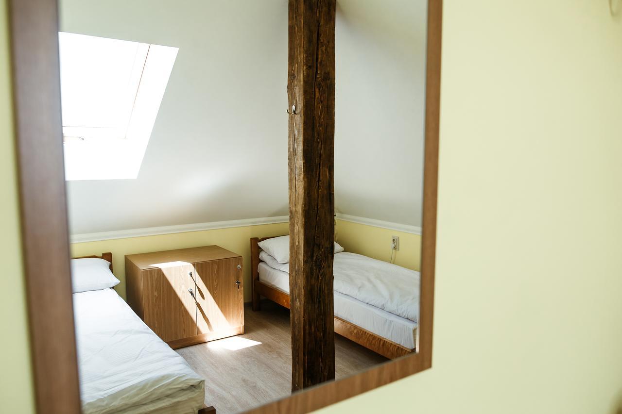 Sweet Home Hostel / Guest House Csernyivci Kültér fotó